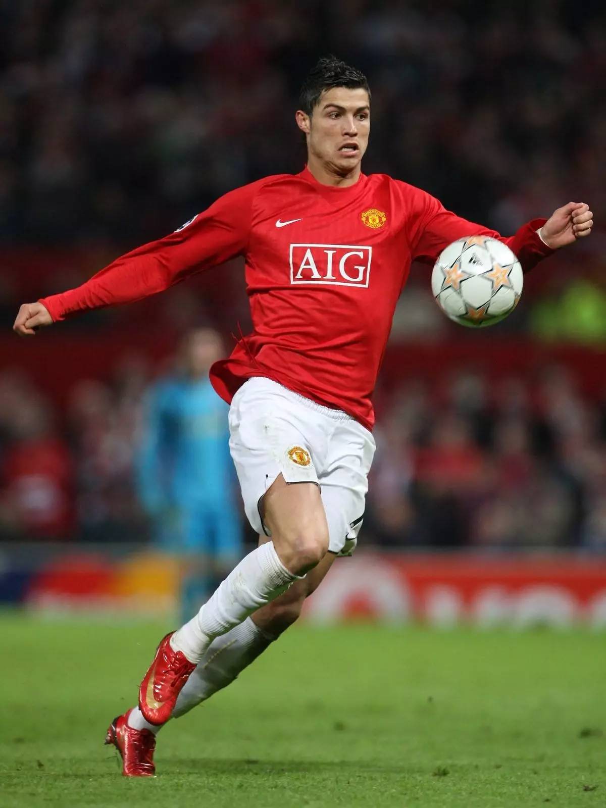 他低调谦逊 他低调谦逊